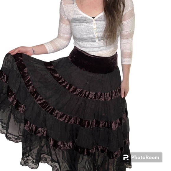 Vintage Dresses & Skirts - Y2K Tierred Brown Full Midi Skirt Size Medium New With Tags Hippie Boho